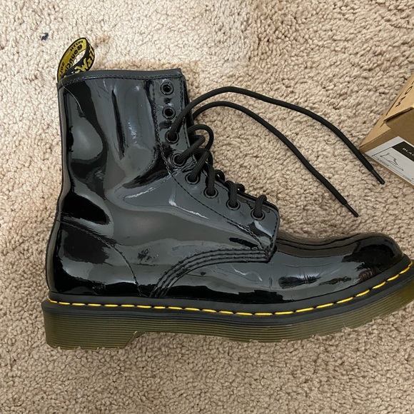 Dr.Martens 11821011 AirWair Black Patent Lamper Combat Boots US size 9 - Picture 11 of 16
